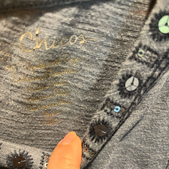 WOMENS CHICO’S 2/L DETAIL TOP - Picture 3 of 8